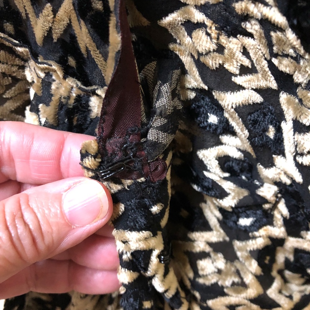 Vintage 1920’s cut velvet blouse - Picture 2 of 9